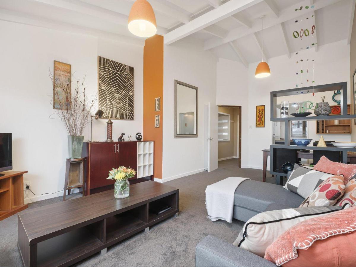 Apartment Lake Views On Malaghan *