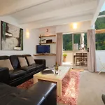 Cranbury Court Apartments