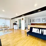 Lakeview Unit