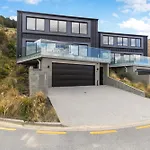 High Rise Views Luxury Retreat