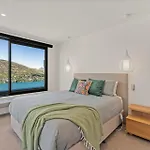 Lake Panorama - Queenstown Holiday Home