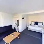 Lake View Retreat Studio