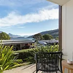 Lake View Lodge