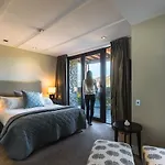 Commonage Villas By Staysouth