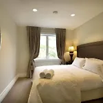 Esplanade Queenstown By Staysouth