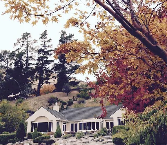 The Shan\'S Lodge