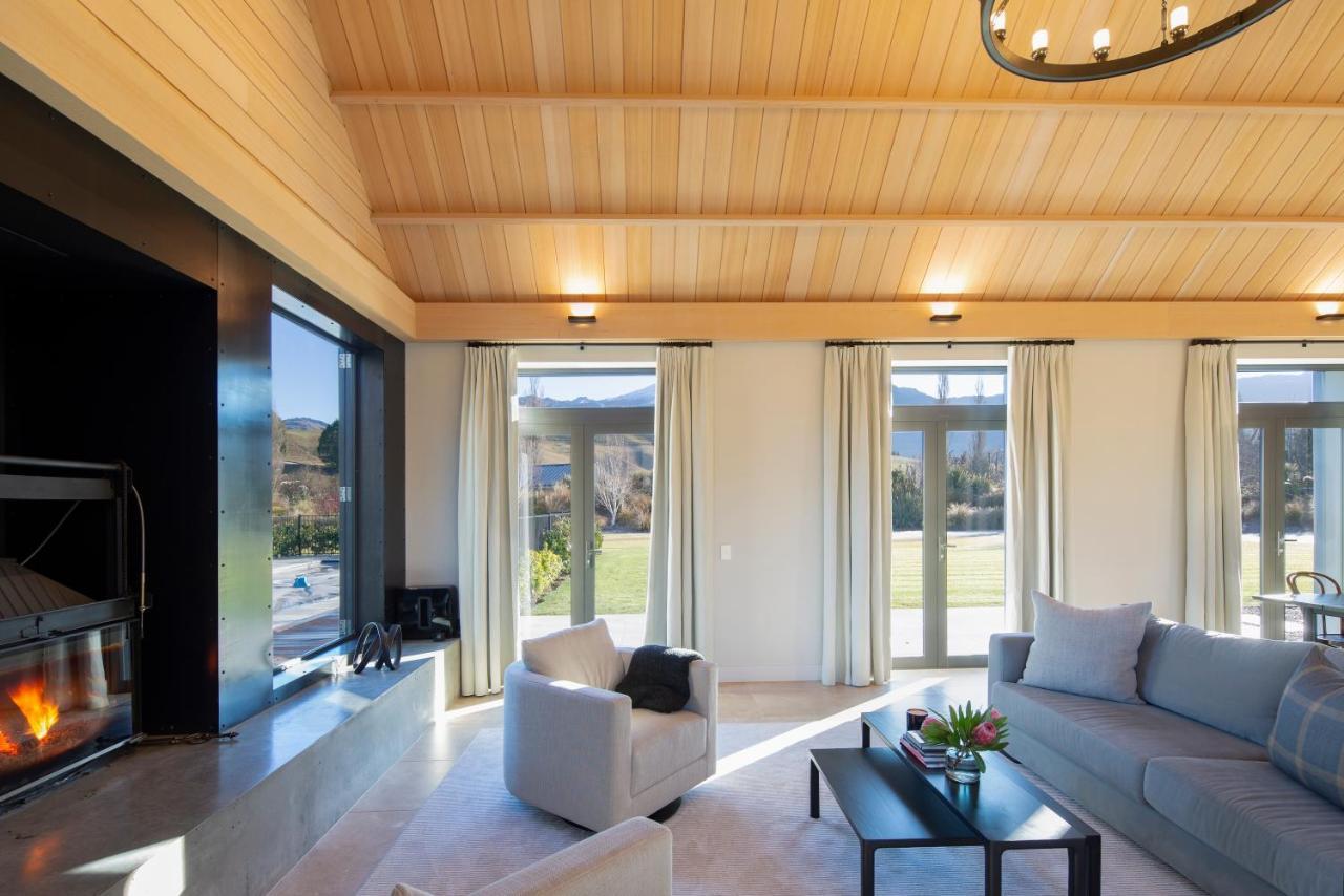 90 Speargrass Villa *
