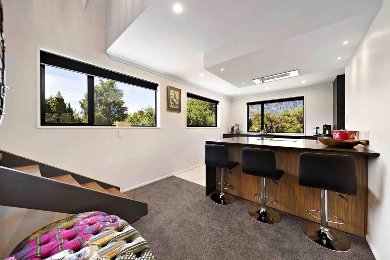 Holiday home The Gables - - Beautiful, Stylish, Newly Renovated 4 Bedroom *