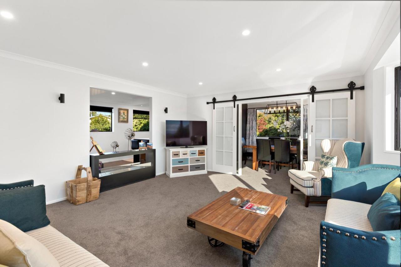 The Gables - - Beautiful, Stylish, Newly Renovated 4 Bedroom Holiday home
