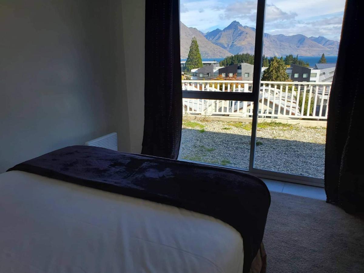 Apartment Lakeview 5-10mins Walk To Town 4bedrms 镇上湖景4房套房