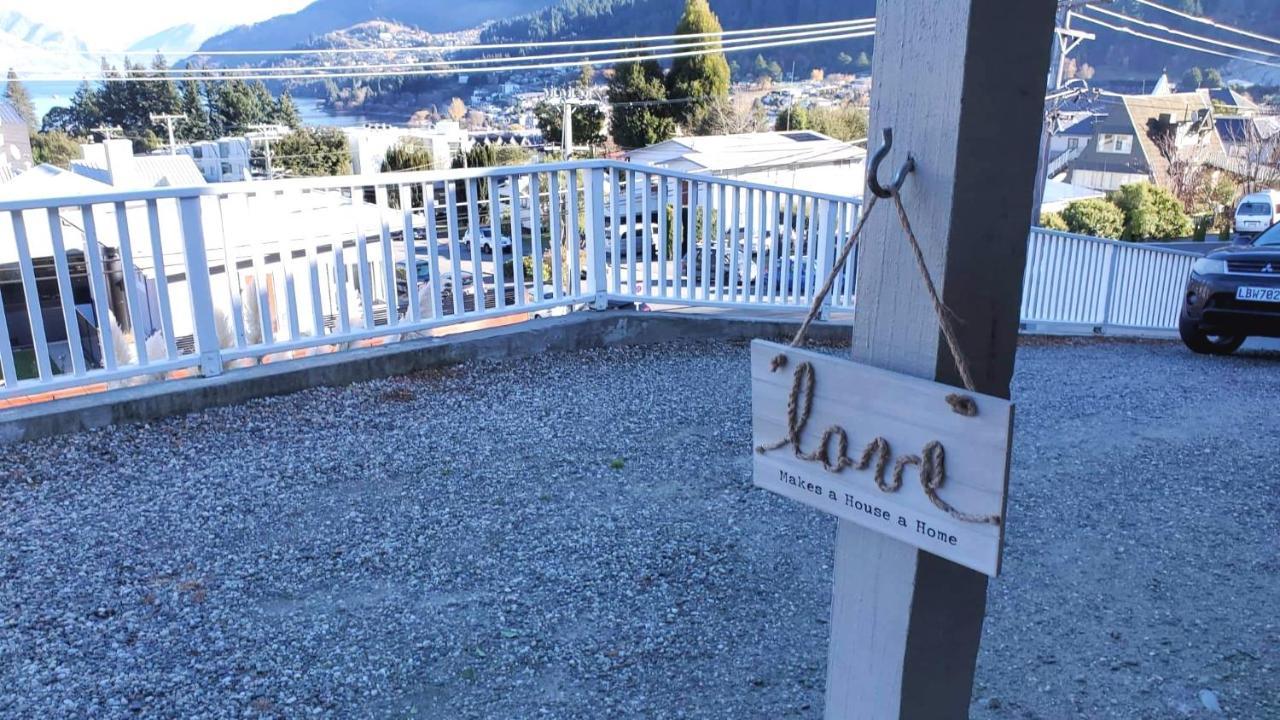 Lakeview 5-10mins Walk To Town 4bedrms 镇上湖景4房套房 Apartment Queenstown