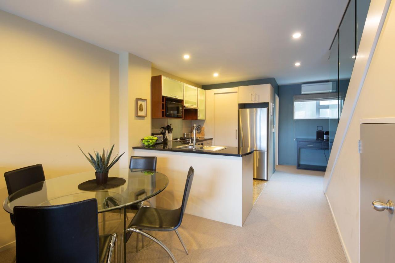 Remarkable Apt Location Views Garage
