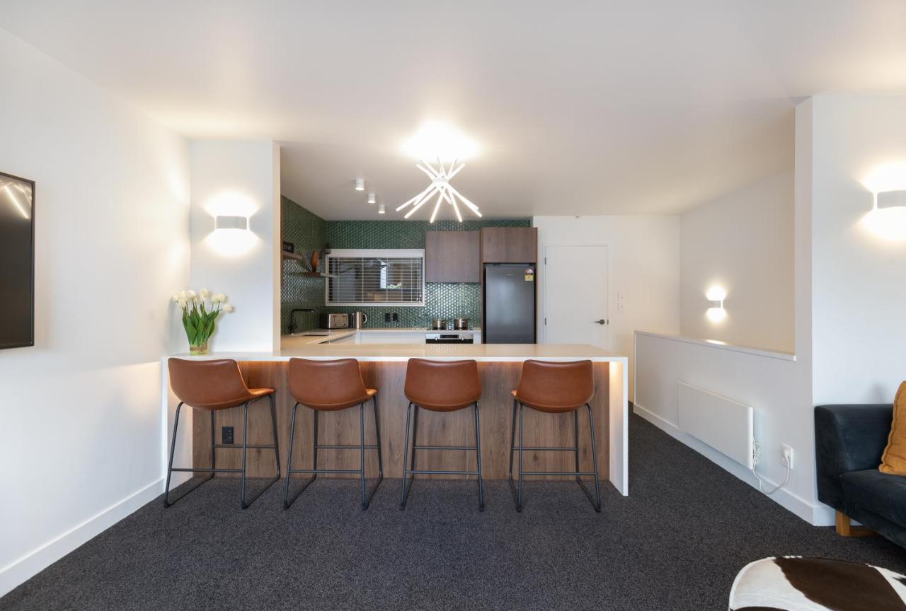 Apartment Tahuna Lakefront Luxury, Location *