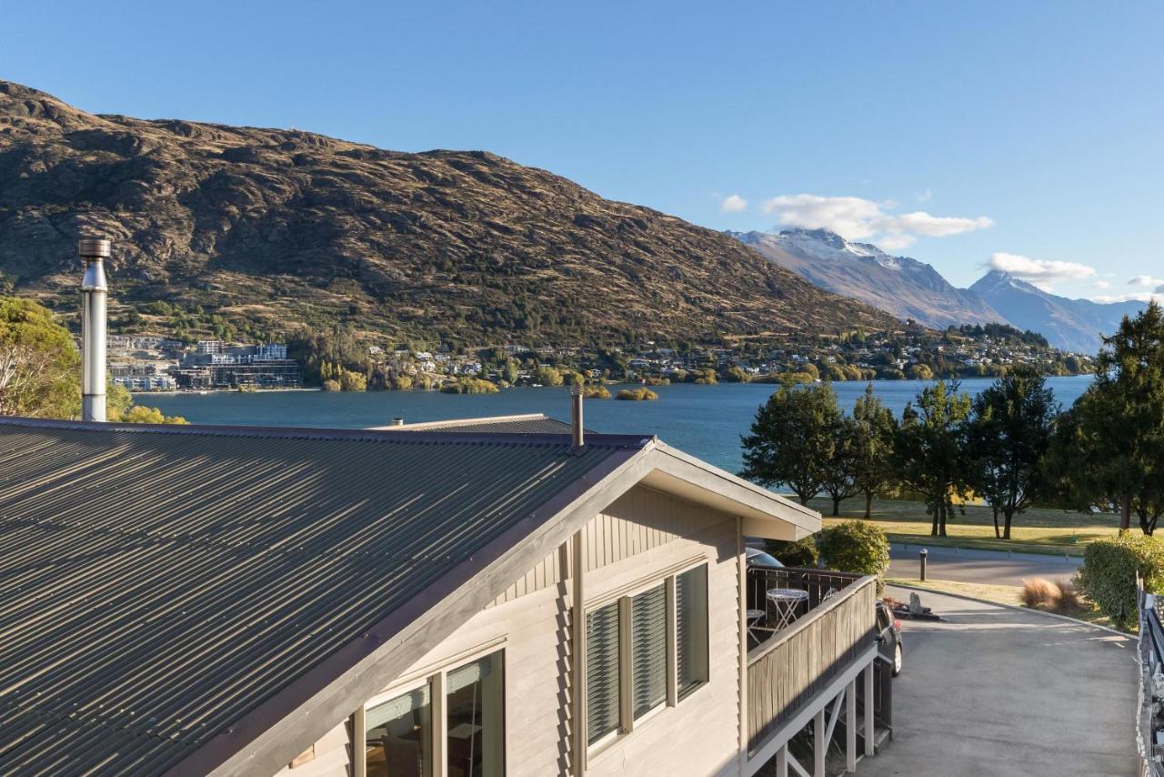 Holiday home And Mountain View Living *