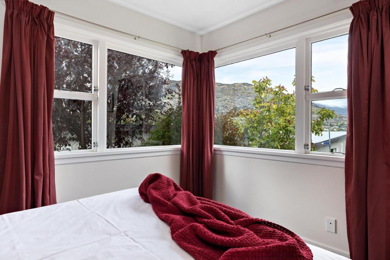 And Mountain View Living Holiday home