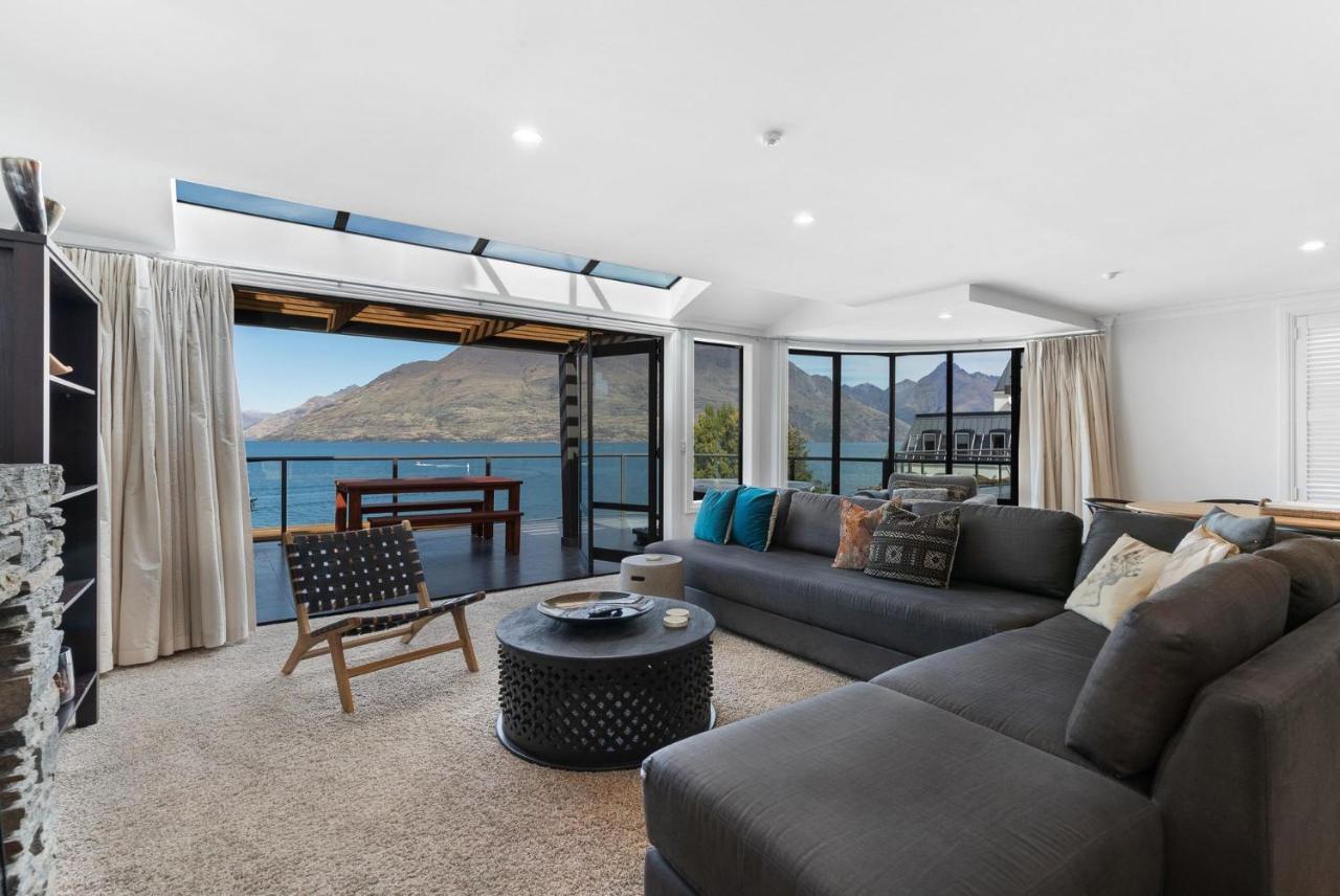 Beacon Lakeside Luxury 908 - 3 Bedroom Apartment *