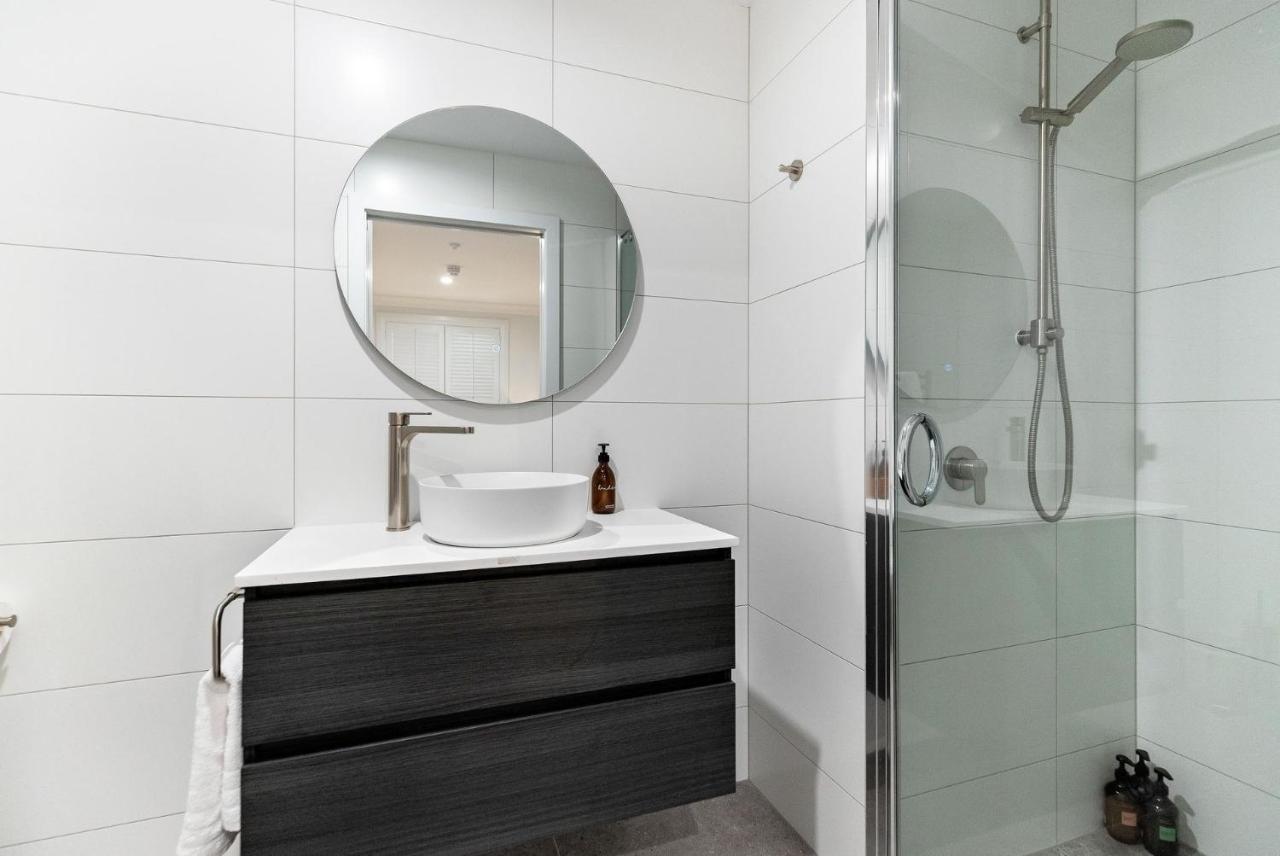 Apartment Beacon Lakeside Luxury 908 - 3 Bedroom Queenstown