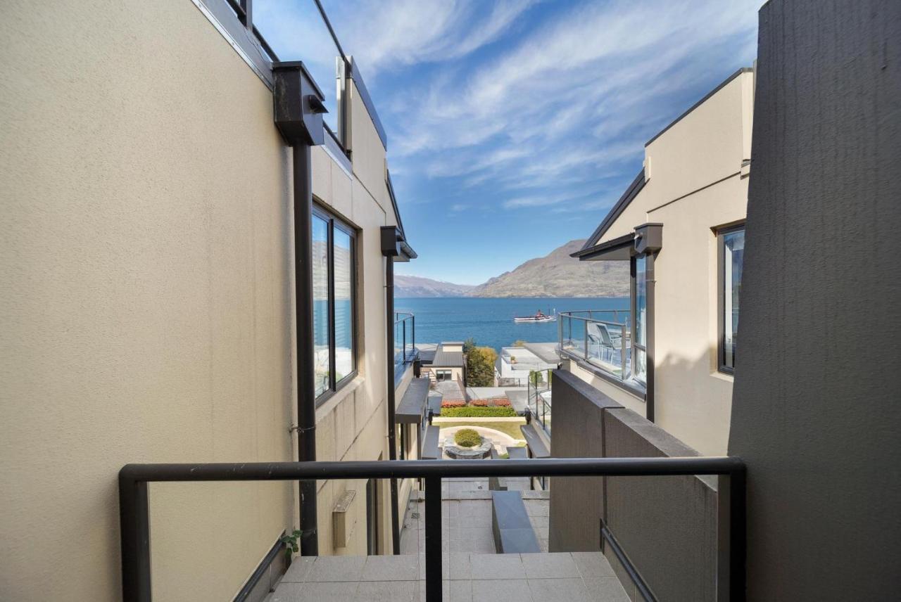Beacon Lakeside Luxury 908 - 3 Bedroom Apartment