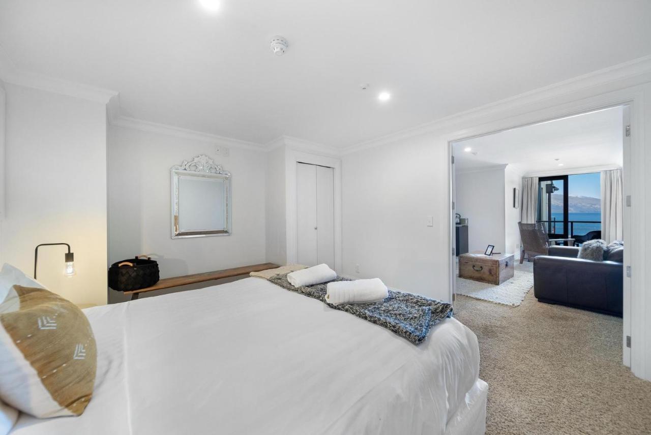 Beacon Lakeside Luxury 908 - 3 Bedroom Queenstown