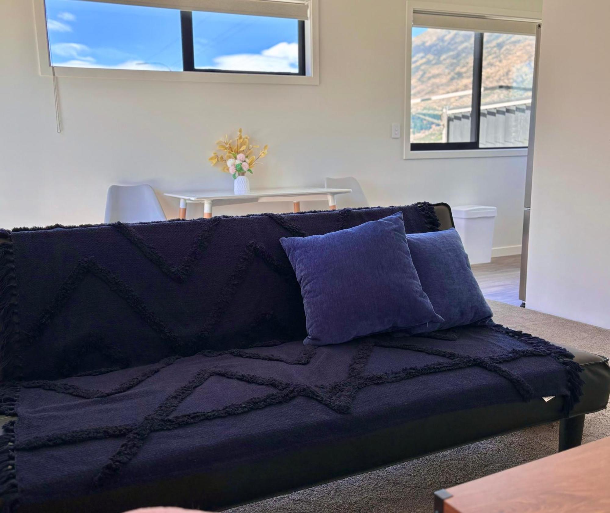 Chic Mountain-view 2br In *