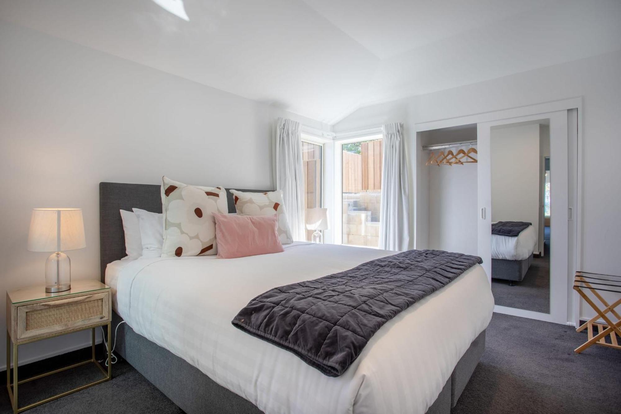 Ruru Retreat- Free Parking- Hot Tub- Walk To Town * Queenstown