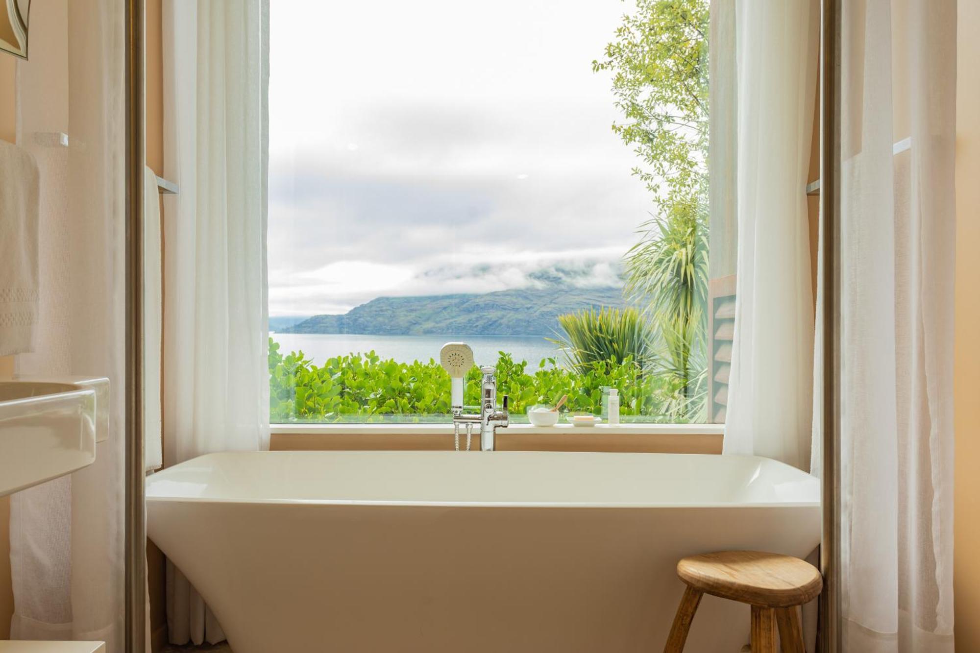 Rosewood Matakauri Resort Queenstown