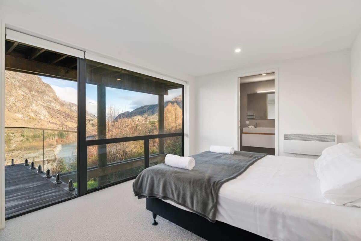 Holiday home Chateau Shotover