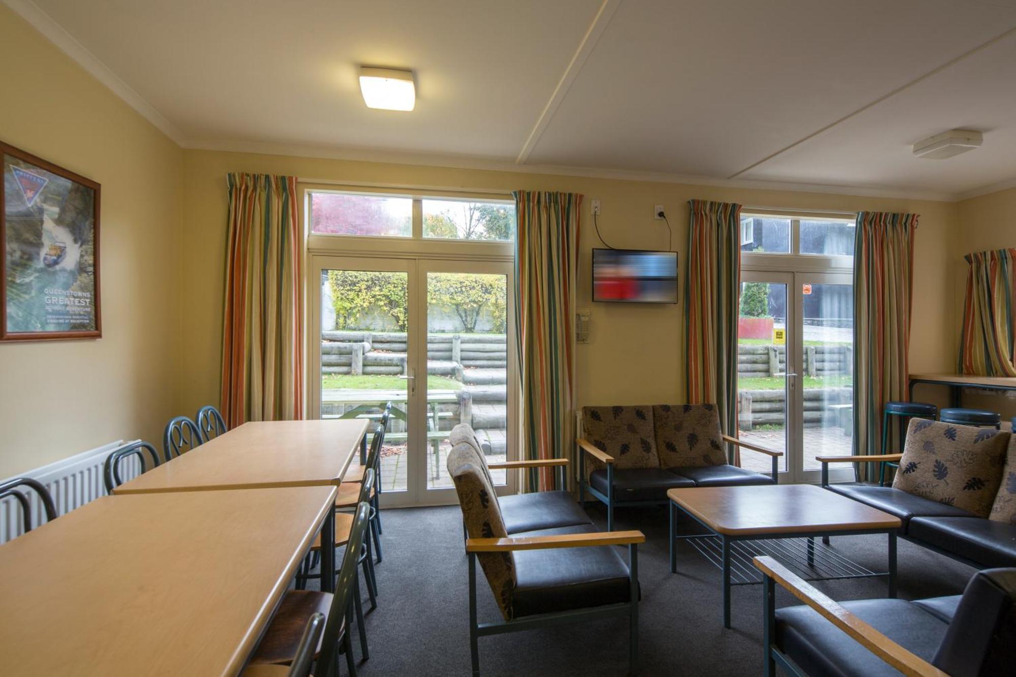Hostel Pinewood *