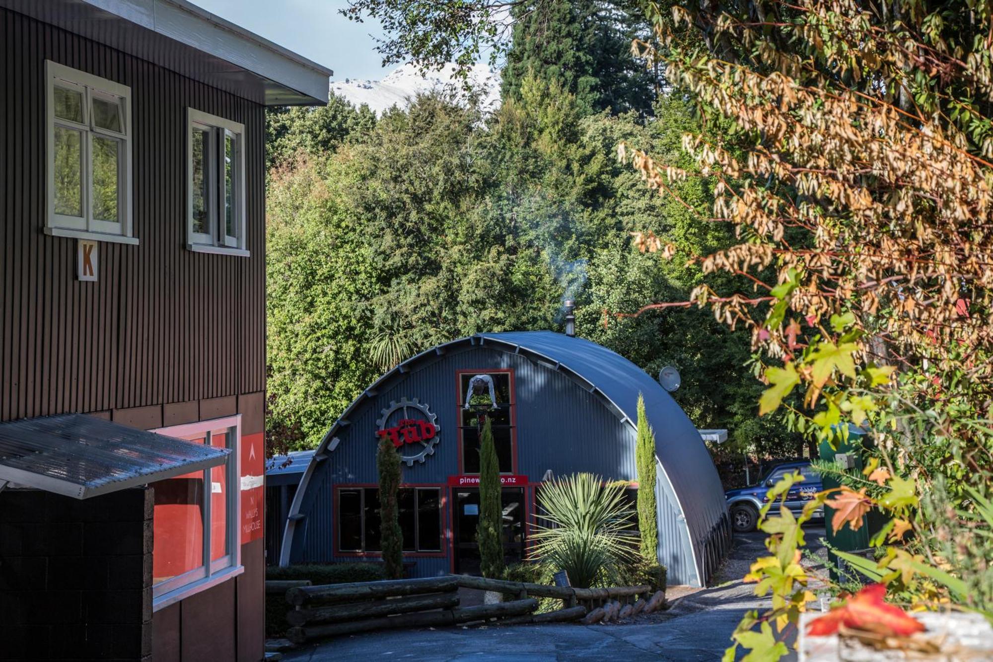 Hostel Pinewood