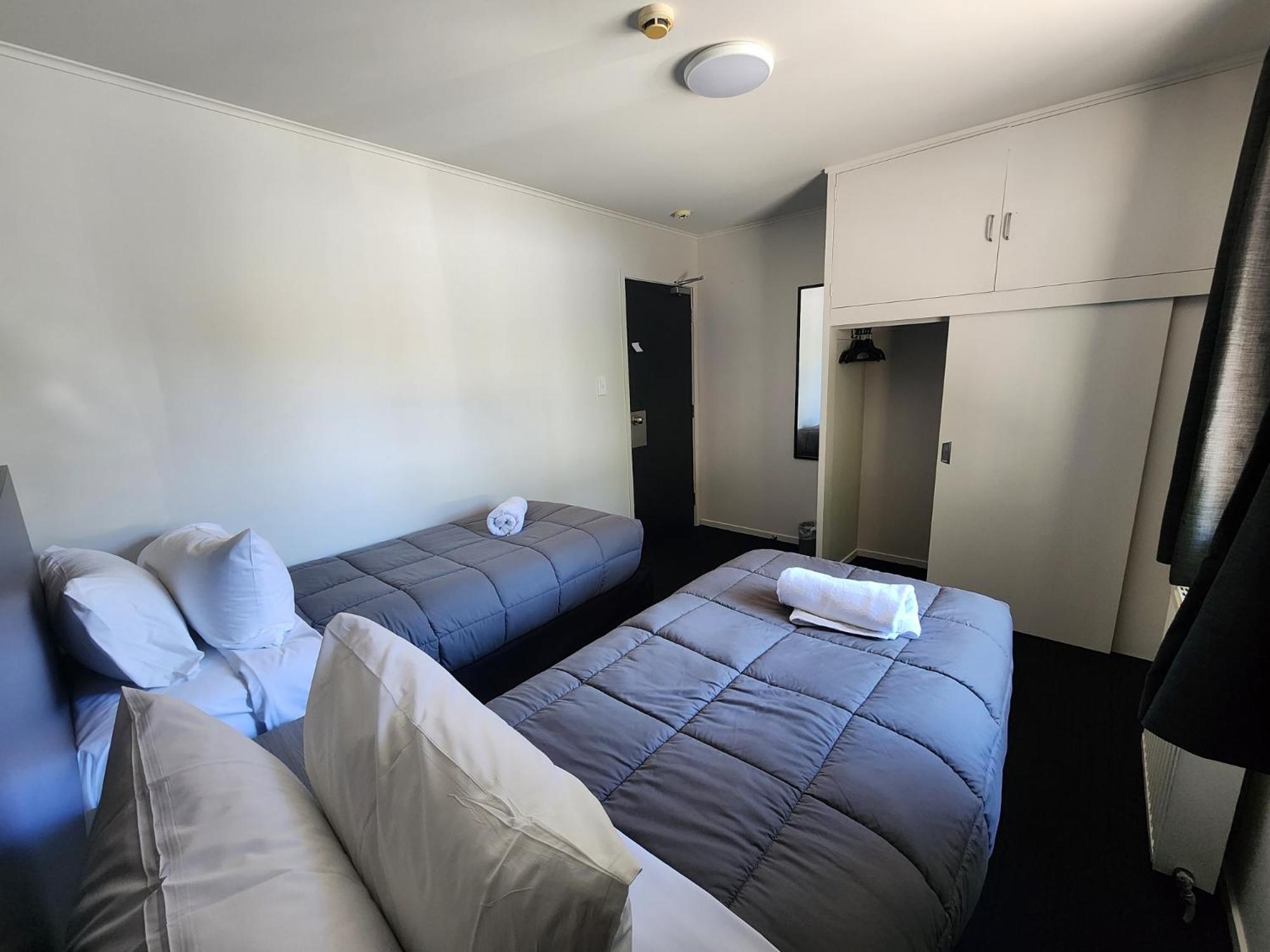 Pinewood Hostel Queenstown