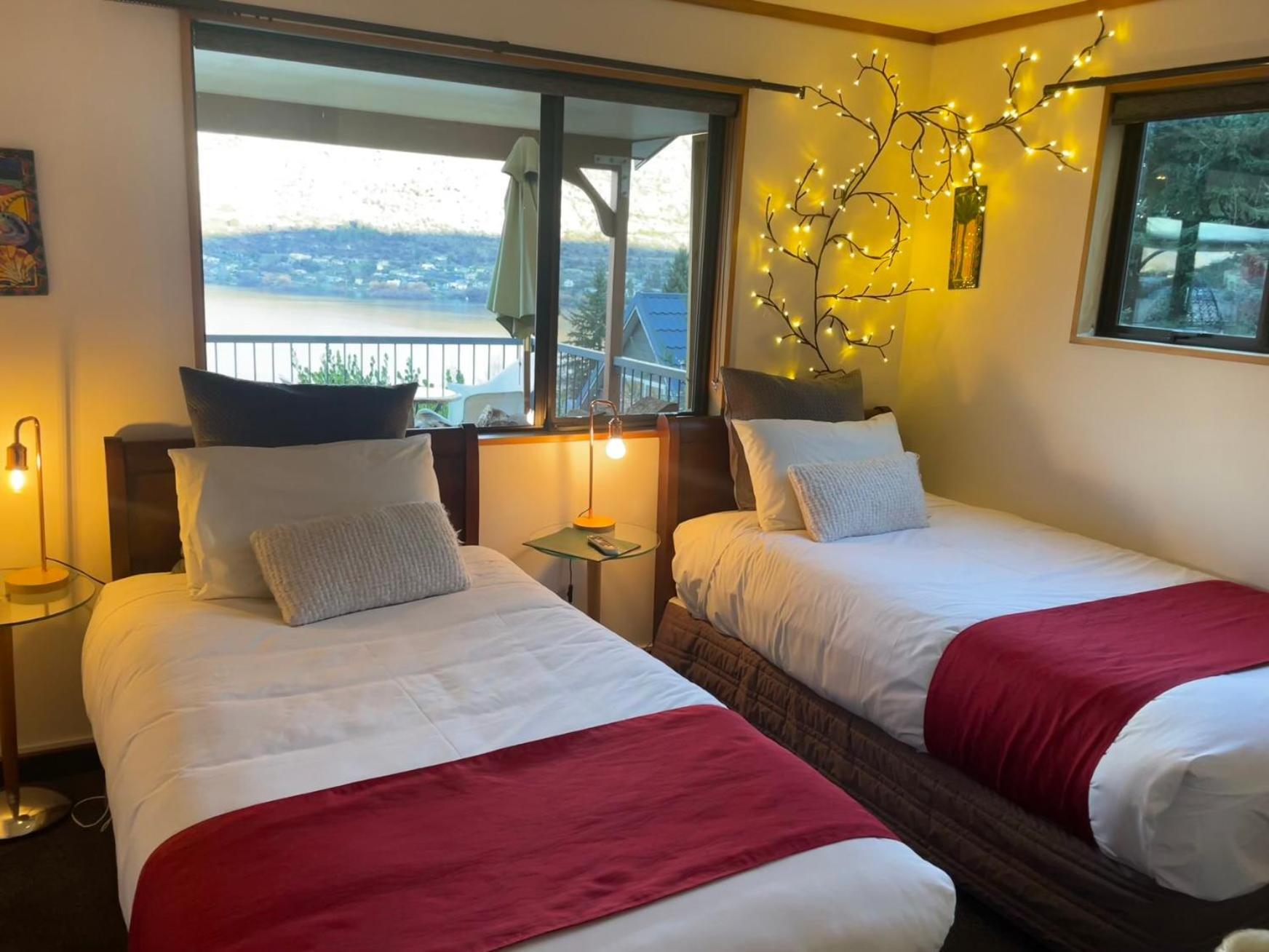 The Embassy Bed & Breakfast Queenstown