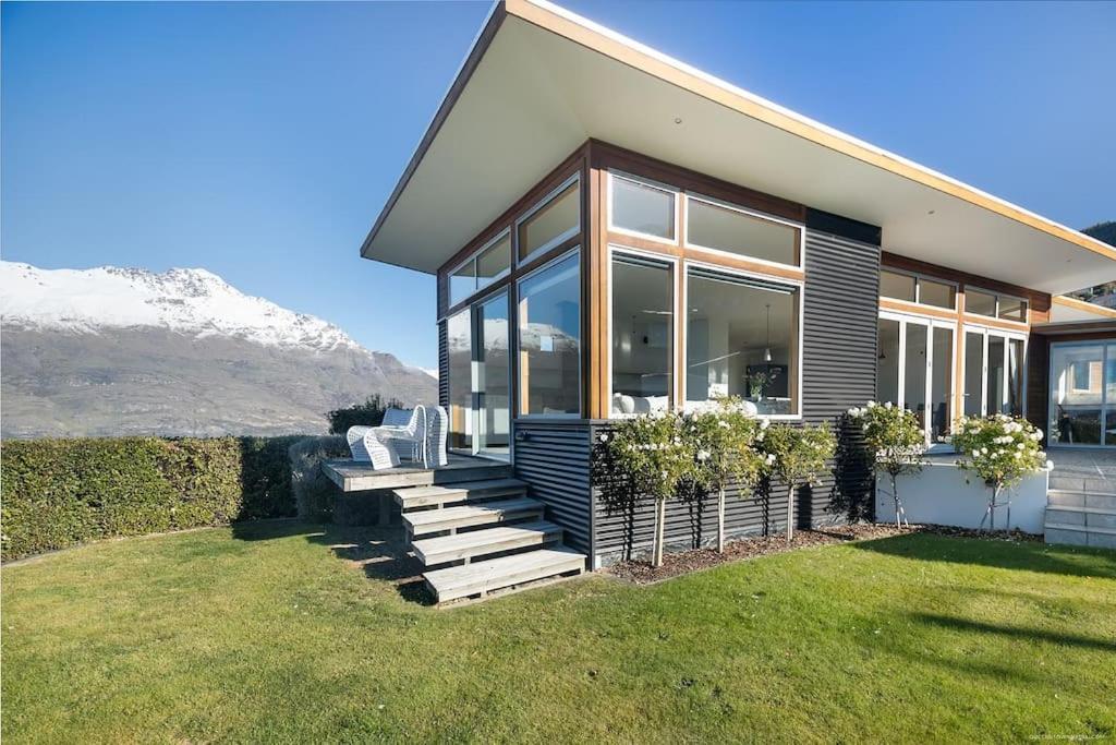 Whakata On Whitbourn Holiday home *