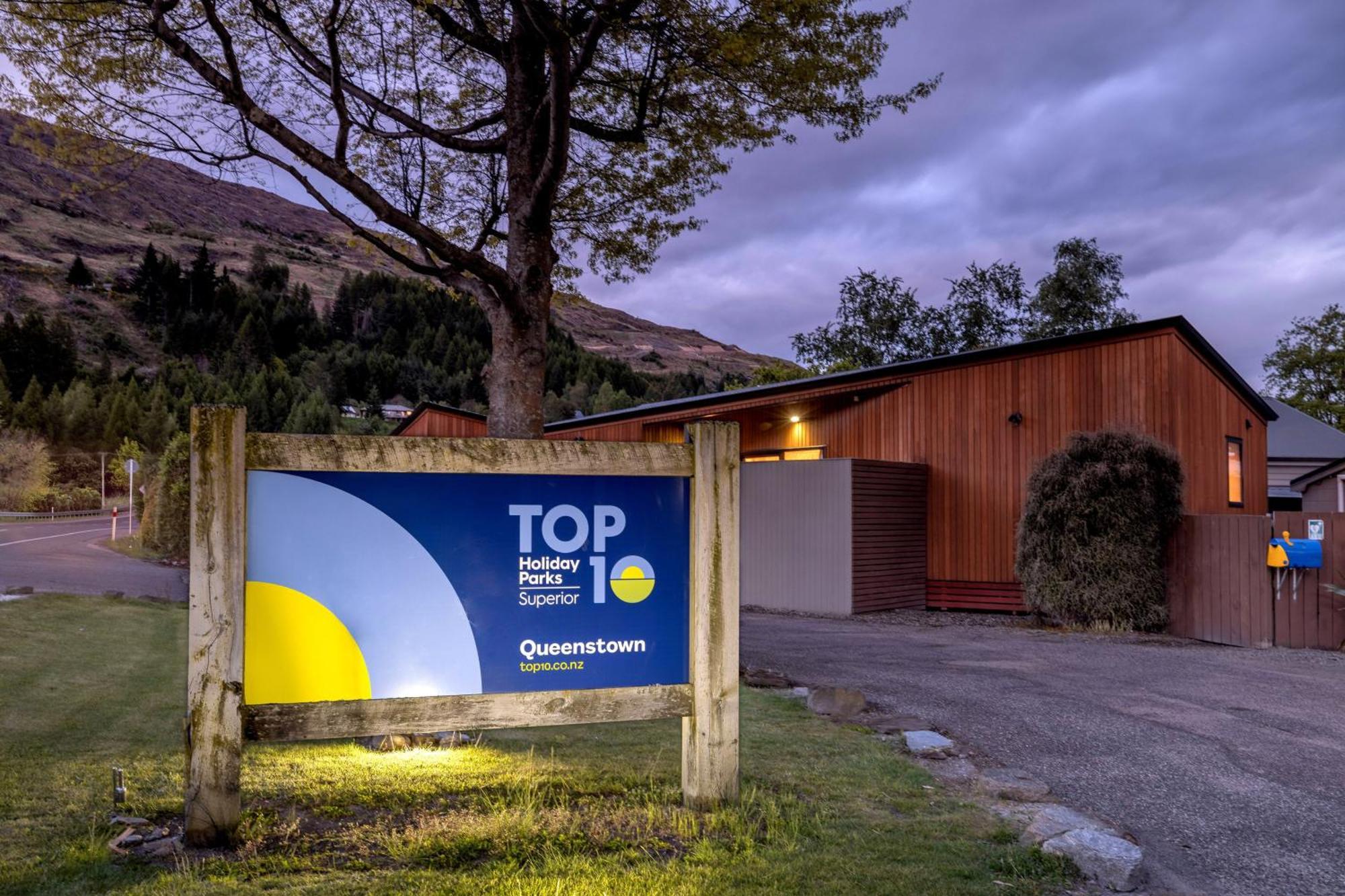 10 Queenstown