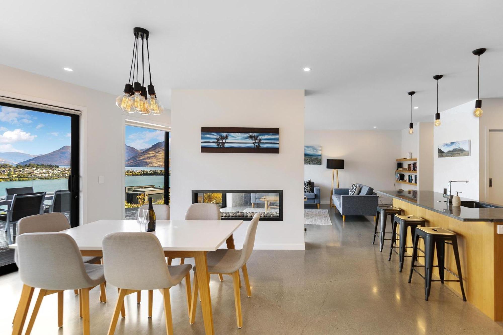 High Rise Views Luxury Retreat * Queenstown