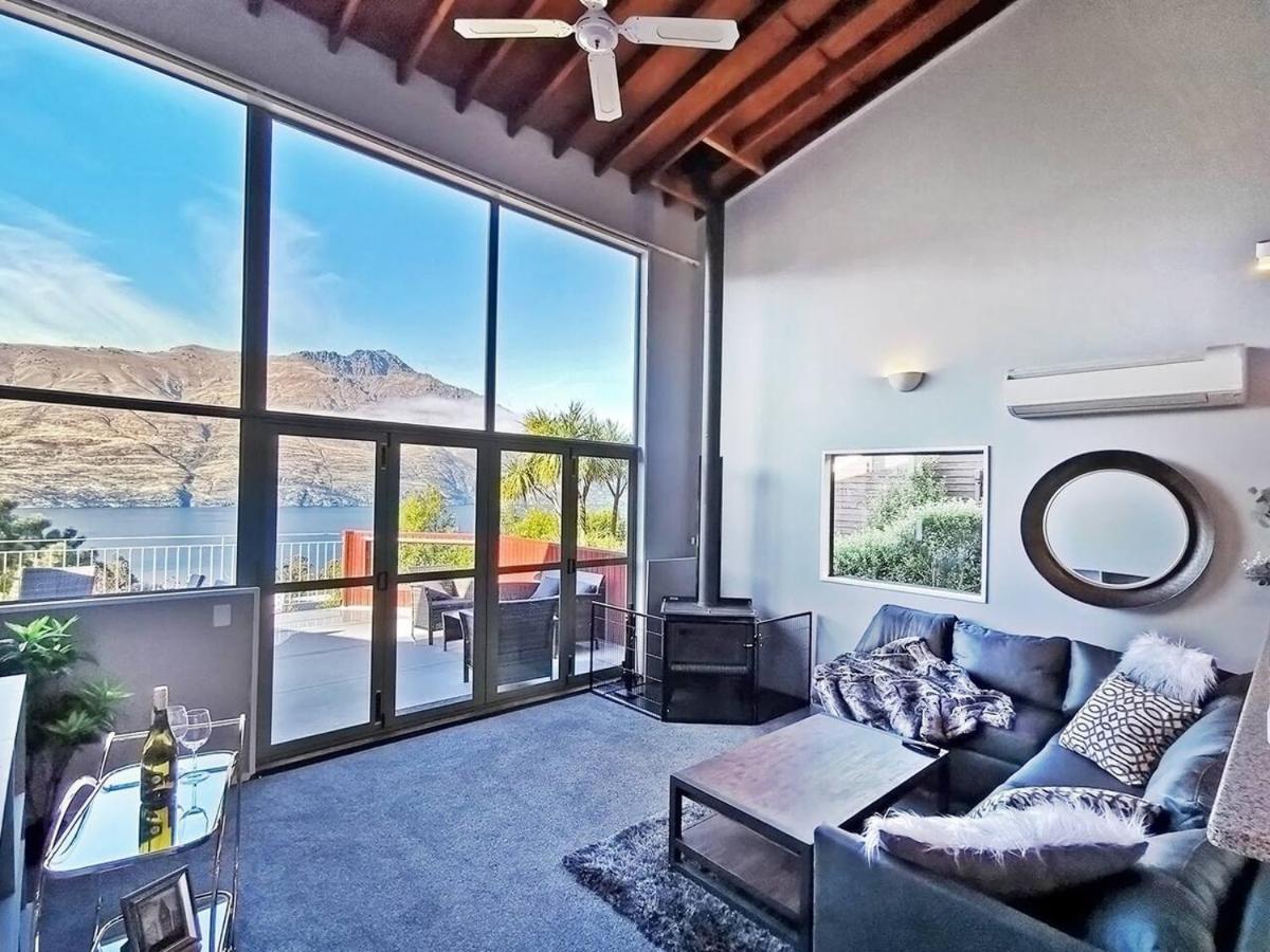 Mountain, Lake, Sun And Sensational Guest house
