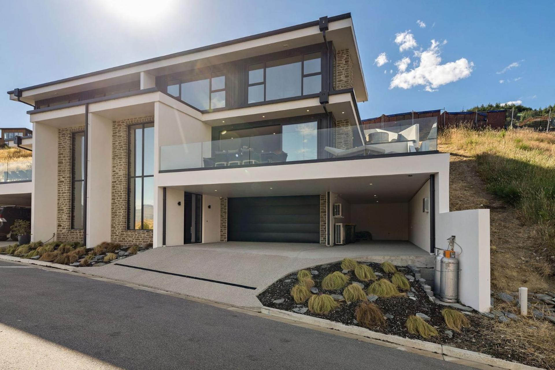 Holiday home Elevated Elegance Queenstown
