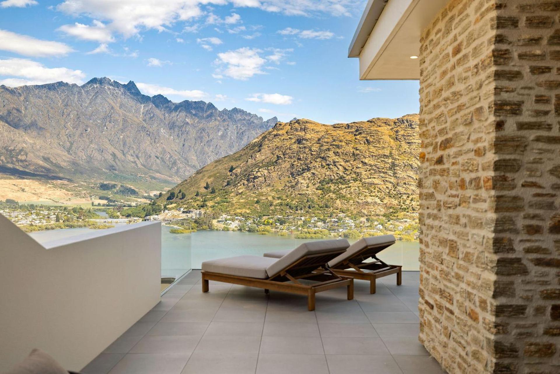Holiday home Elevated Elegance *