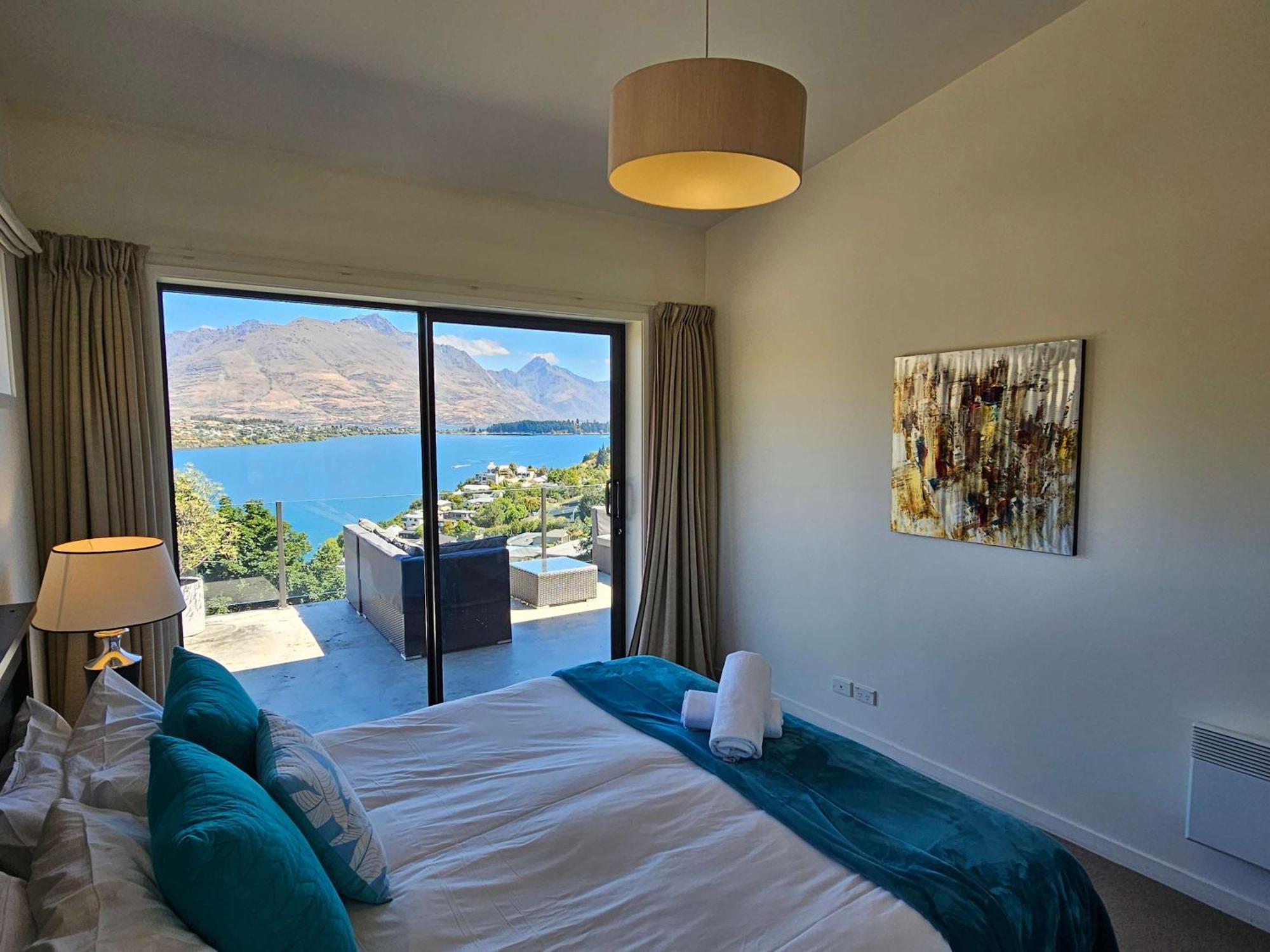 Stunning Views - Townhouse