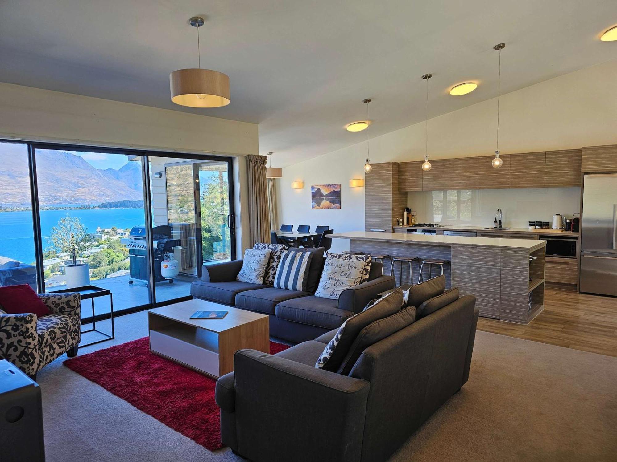 Stunning Views - Townhouse *