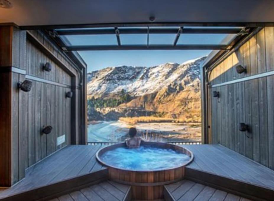 Shotover River 2 Bedrooms Luxury Holiday home Queenstown