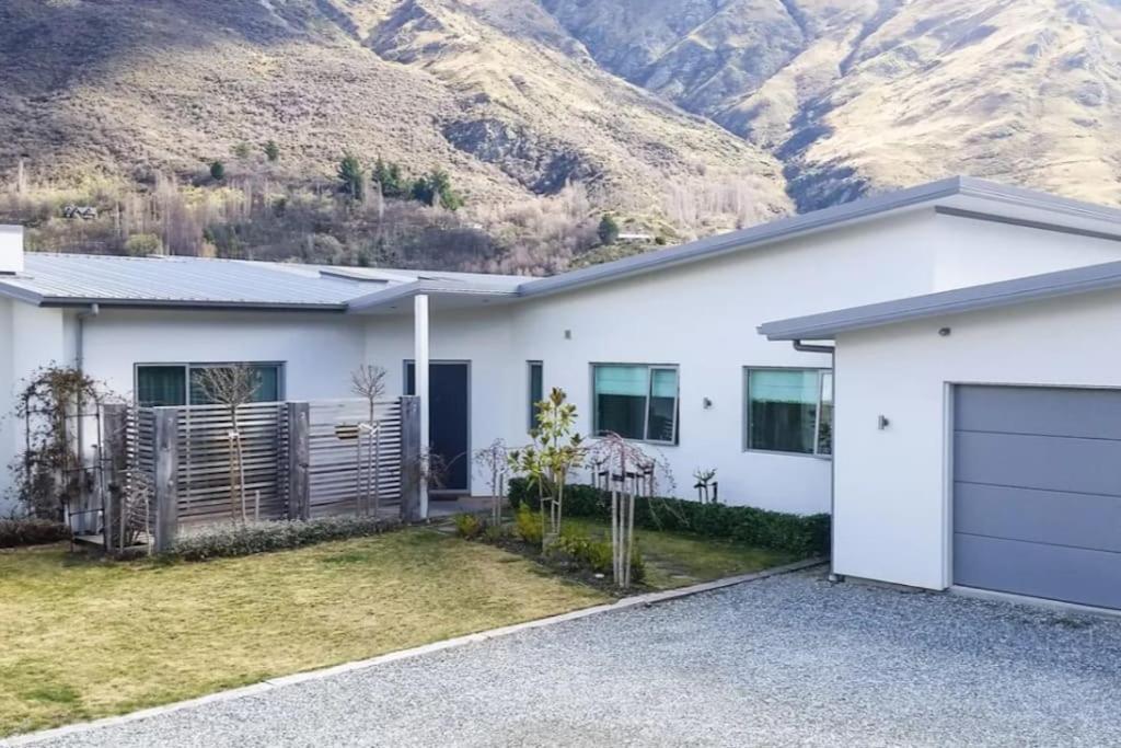 Shotover River 2 Bedrooms Luxury * Queenstown