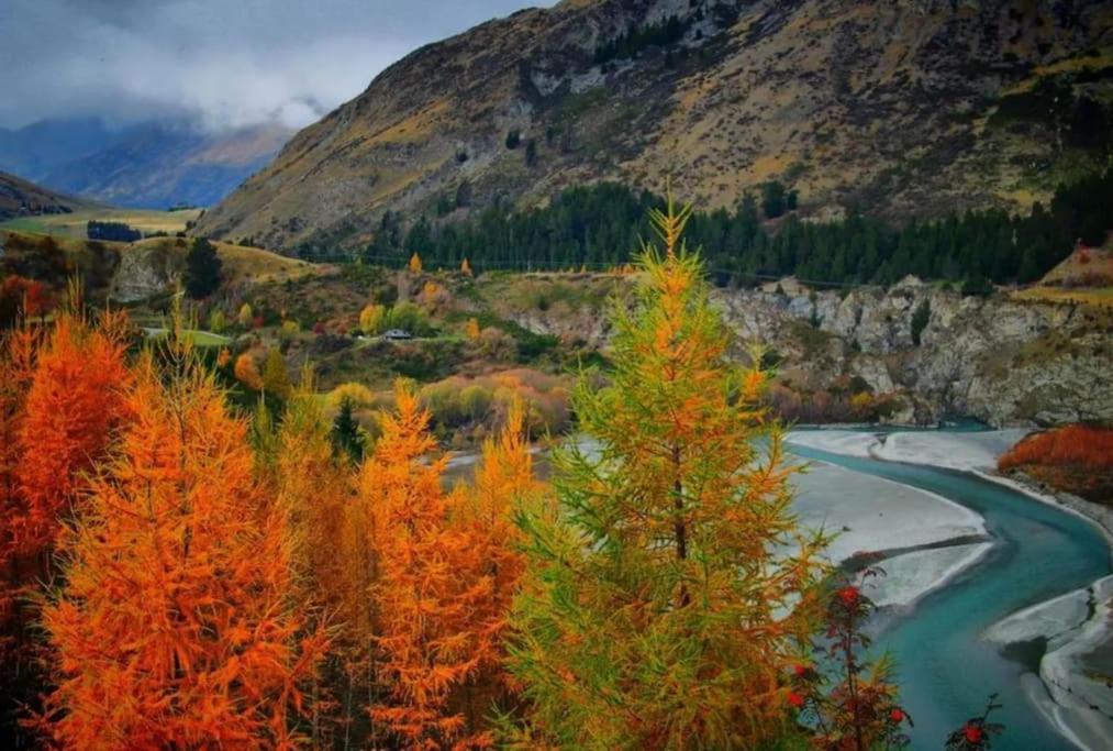 Shotover River 2 Bedrooms Luxury Holiday home