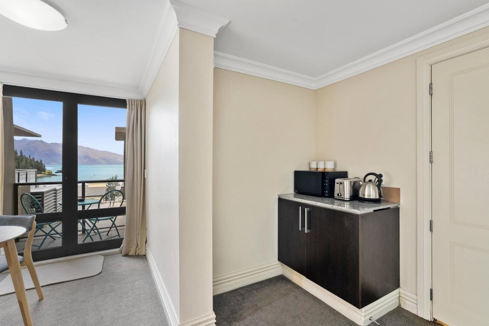 Apartment Modern Spacious Town Center Unit With View Queenstown