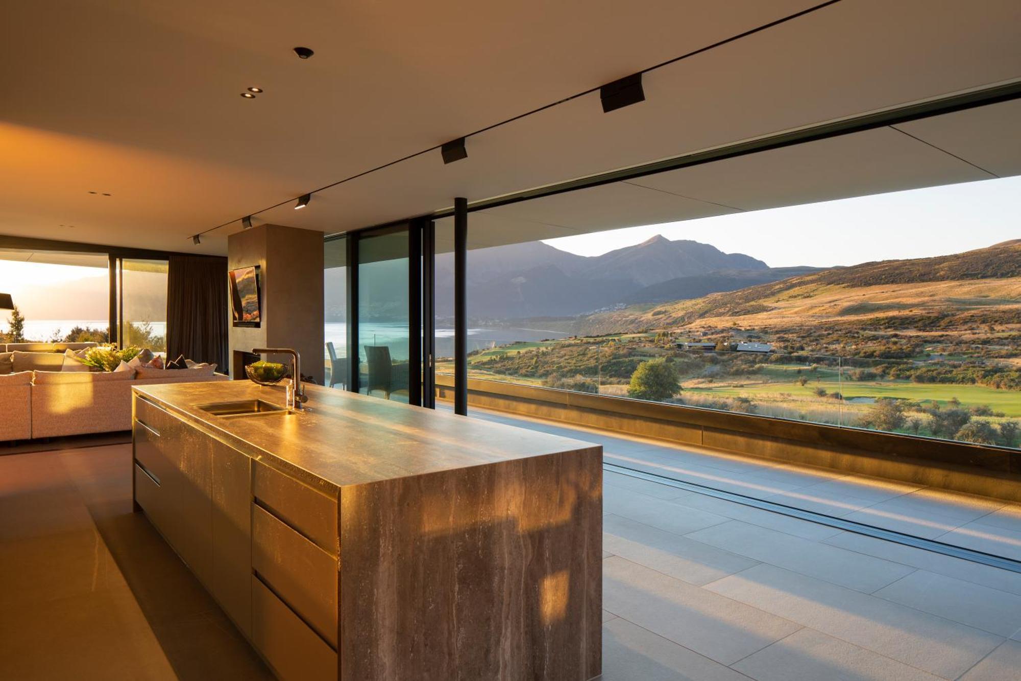 Villa Falconridge Jacks Point By Sotheby's Luxury Homes *