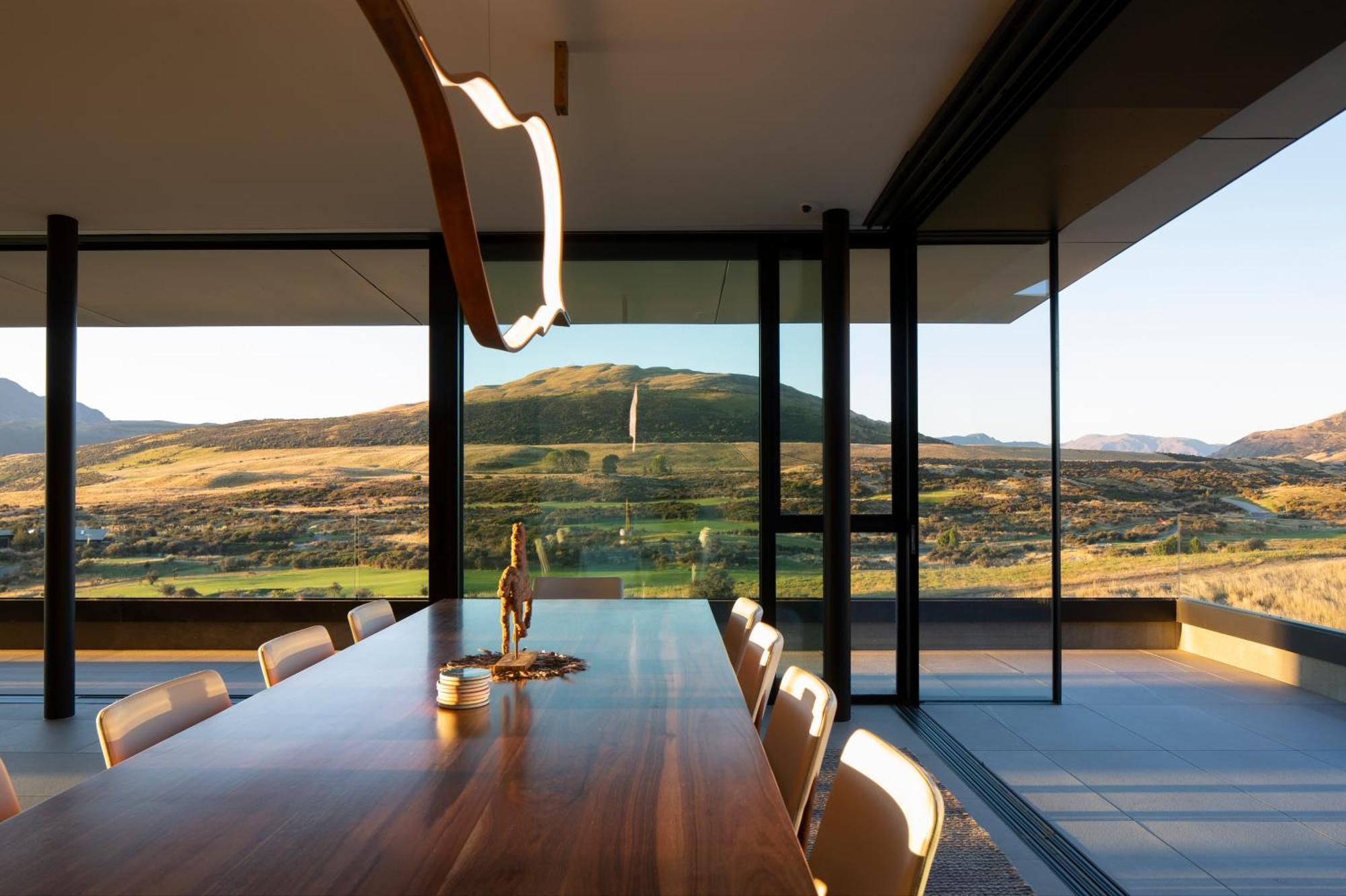 Falconridge Jacks Point By Sotheby's Luxury Homes * Queenstown