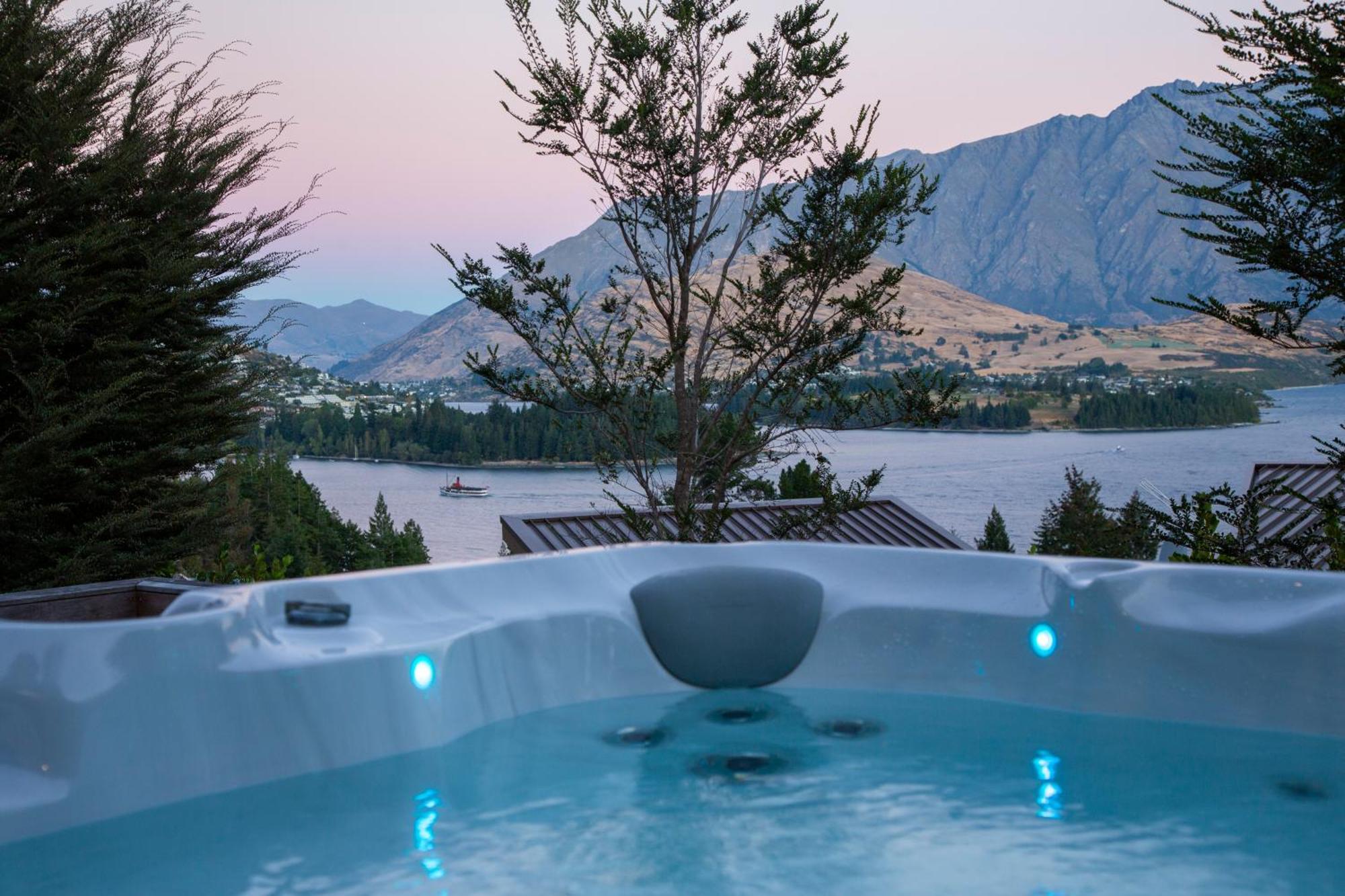 11 Aspen Grove - Stunning Views And Pool Villa *