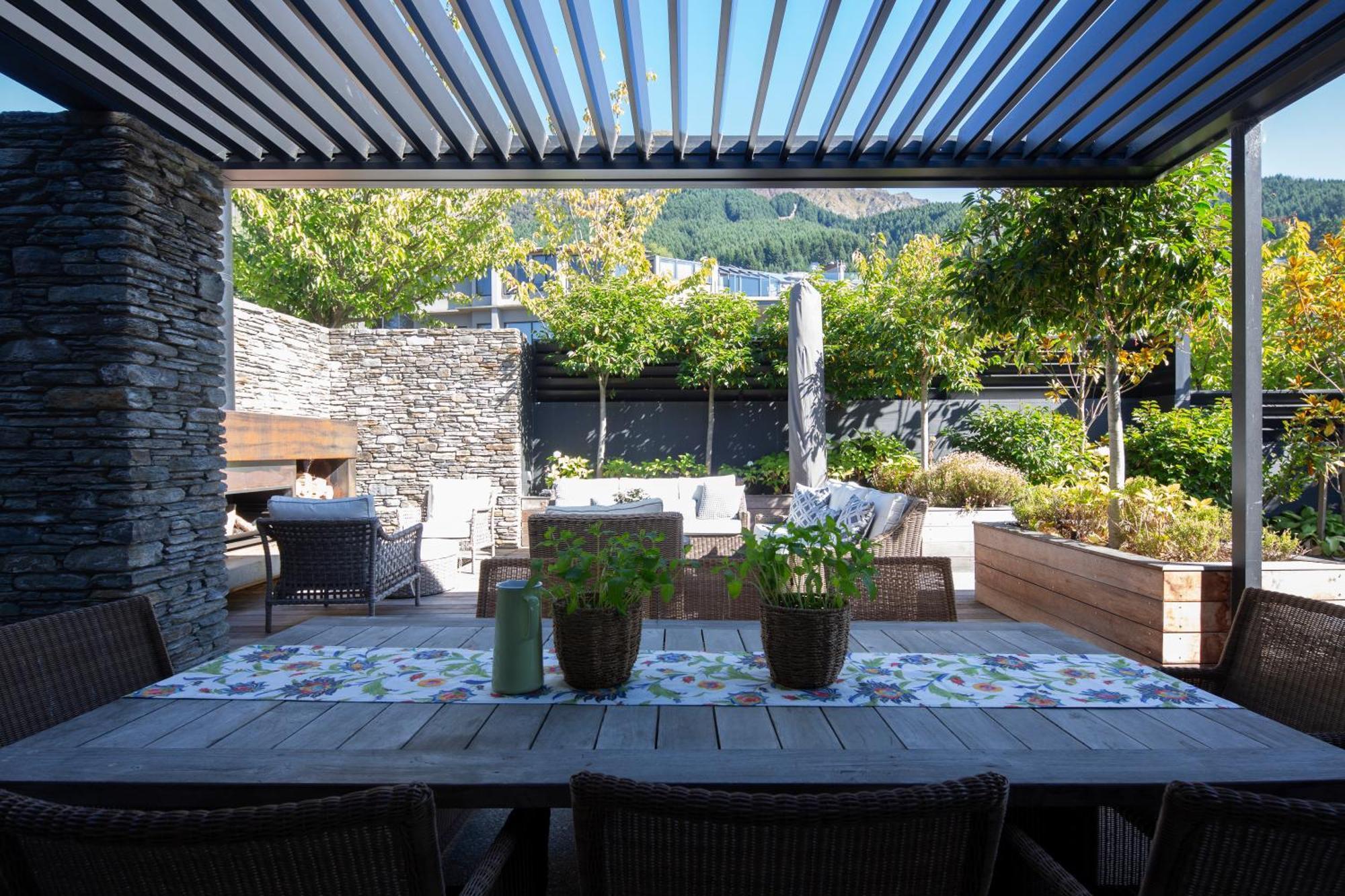 11 Aspen Grove - Stunning Views And Pool *