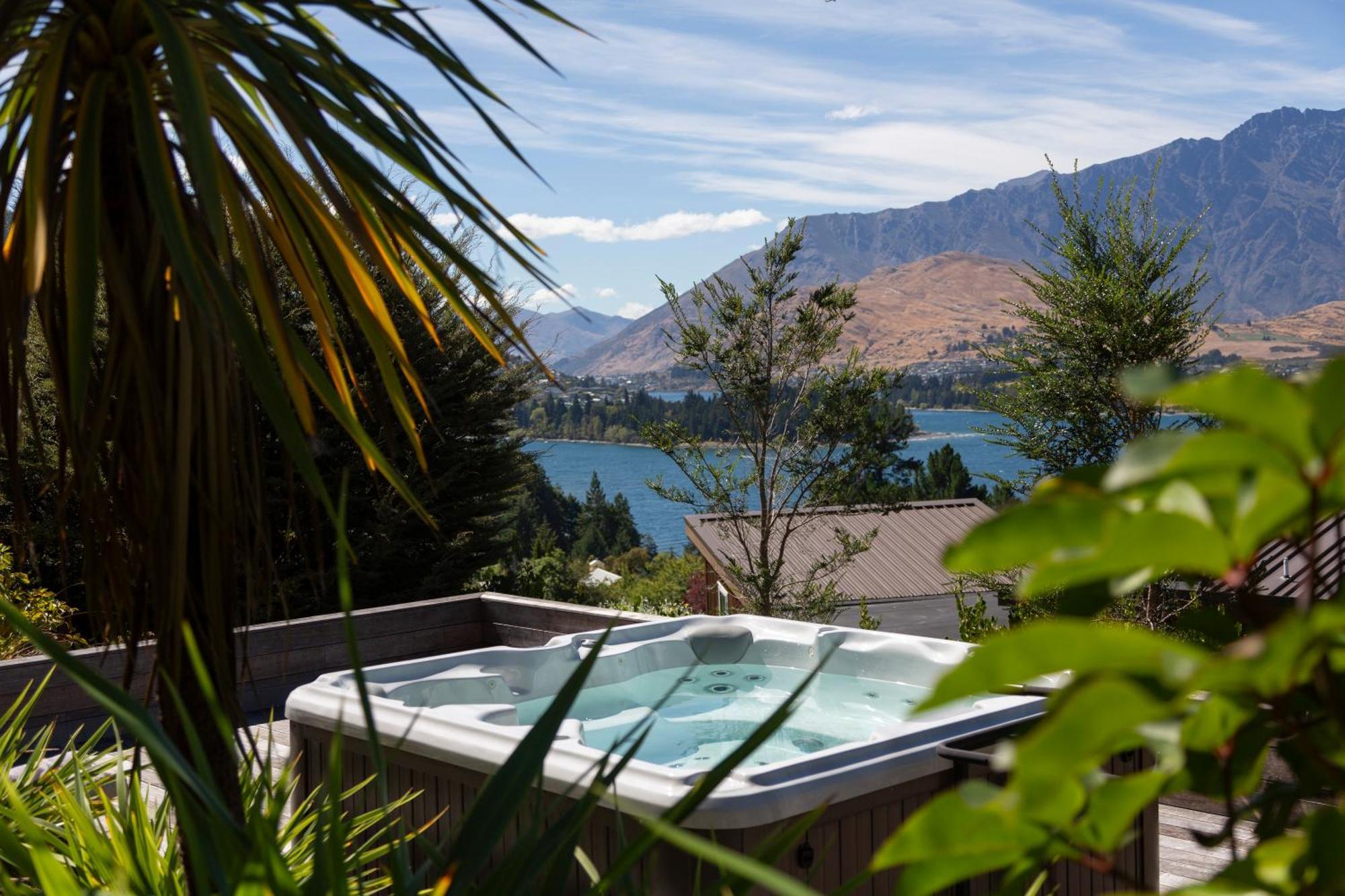 Villa 11 Aspen Grove - Stunning Views And Pool