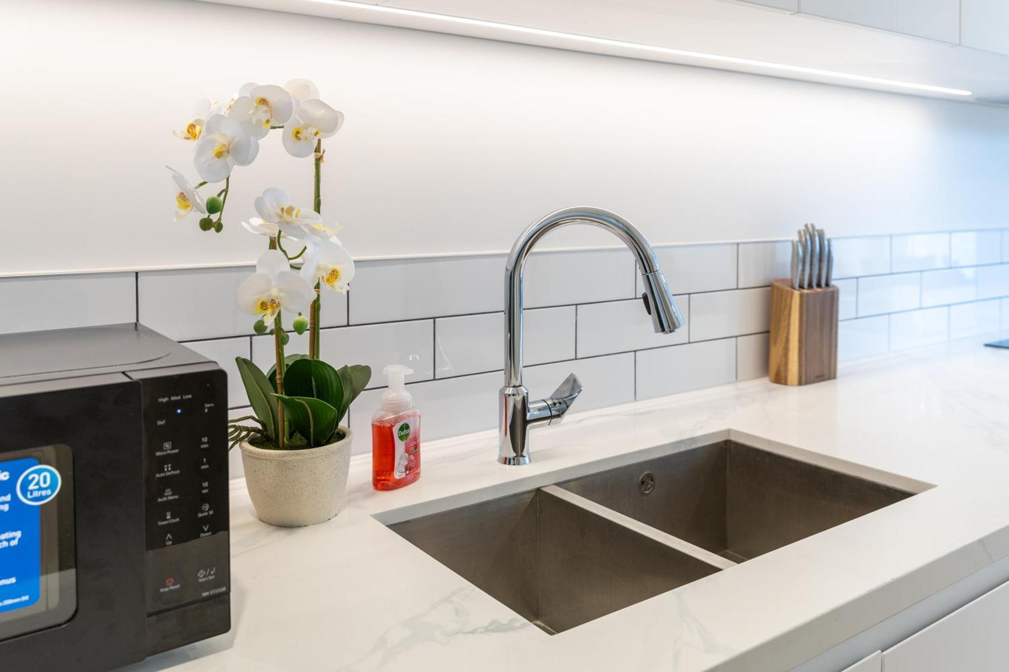 Lakeview Escape Fernhill Retreat Holiday home
