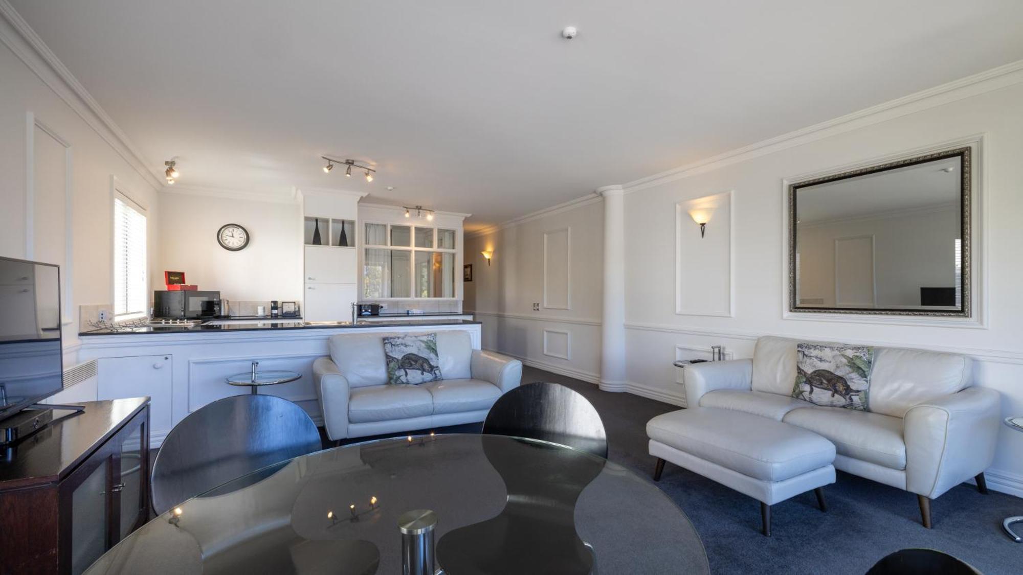 The Waterfront 4* Queenstown
